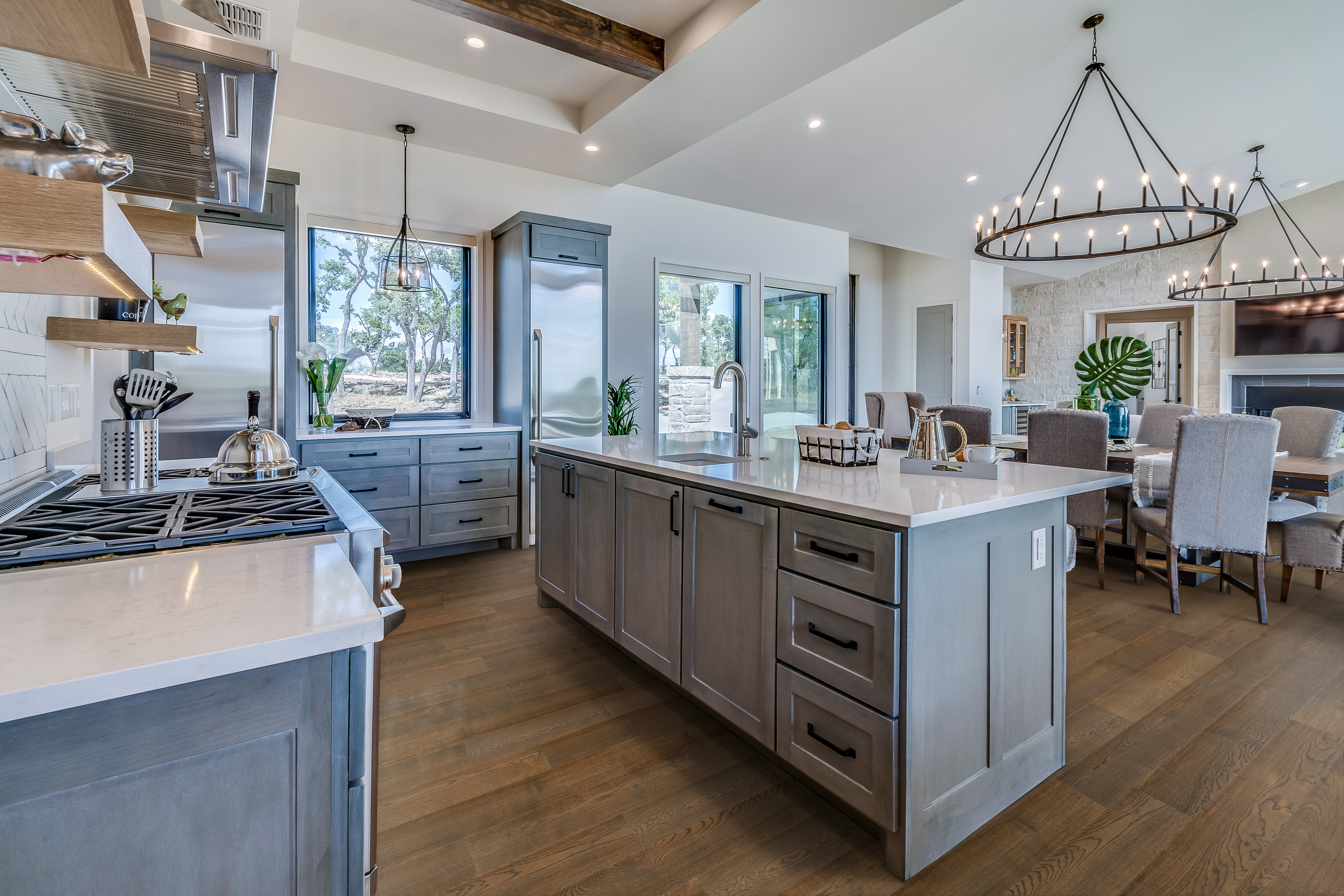 Top 5 Moody Floors for Dark, Dramatic Interiors